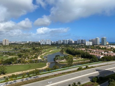 Lovely 1 bed/1.5 bath Pent House with great views in Aventura on Turnberry Isle Resort and Club in Florida - for sale on GolfHomes.com, golf home, golf lot