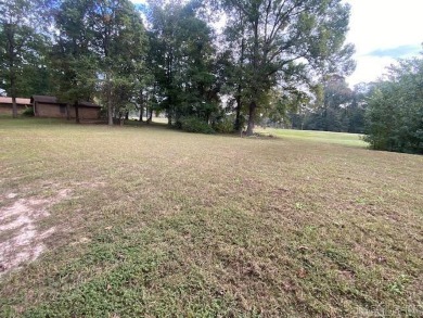 1300 Country Club Drive Hope AR 71801  $39,500  o Vacant on Hope Country Club in Arkansas - for sale on GolfHomes.com, golf home, golf lot