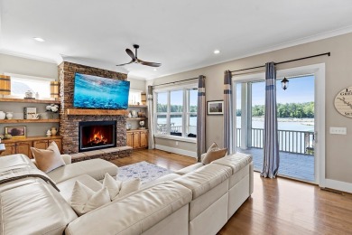 Waterfront Beauty in Grand Harbor - $1,200,000  Welcome to 520 on The Patriot Golf Club At Grand Harbor in South Carolina - for sale on GolfHomes.com, golf home, golf lot