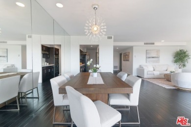 STUNNING NORTH FACING CONDO IN THE COMSTOCK! This beautifully on Los Angeles Country Club in California - for sale on GolfHomes.com, golf home, golf lot