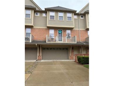 ******OPEN HOUSE SUNDAY 6/1/25 1:00 TO 3:00****** COME AND SEE on Stony Creek Metropark Golf Course in Michigan - for sale on GolfHomes.com, golf home, golf lot