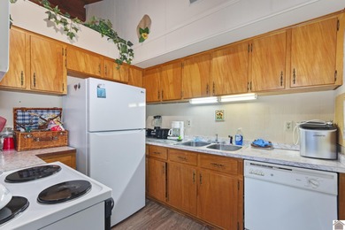 Cute Waterview Bungalow in Shawnee Hills (Blue Springs Area)! on Boots Randolph Golf Course in Kentucky - for sale on GolfHomes.com, golf home, golf lot