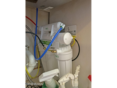 This charming upstairs 1bedroom, 1bath coop unit in Central on Randolph Park Golf Courses in Arizona - for sale on GolfHomes.com, golf home, golf lot