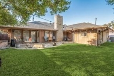 Welcome home to this One Story Floor Plan has a unique Circle on The Country Place in Texas - for sale on GolfHomes.com, golf home, golf lot