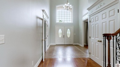 Gorgeous home in Lone Oak has a large fully fenced yard! Inside on Rolling Hills Country Club in Kentucky - for sale on GolfHomes.com, golf home, golf lot