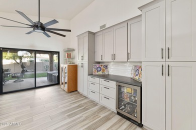 Completely turn-key 2BR, 2BA plus den Posada model on a large on Cottonwood Country Club in Arizona - for sale on GolfHomes.com, golf home, golf lot