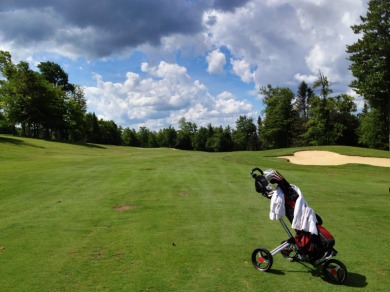 Gorgeous renovated condo overlooking the 1st fairway at the on Hermitage Club Golf Course in Vermont - for sale on GolfHomes.com, golf home, golf lot