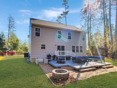 This charming 4-bedroom,  2.5-bathroom home in Captains Cove on Captains Cove Golf and Yacht Club in Virginia - for sale on GolfHomes.com, golf home, golf lot