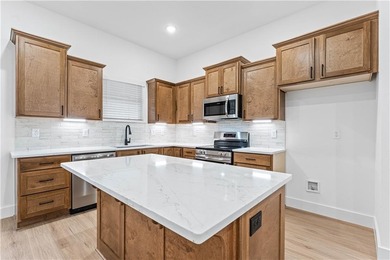 Preferred Lender credit up to $3K; Plus builder credit up to on Bella Vista - Metfield Golf Complex and Country Club in Arkansas - for sale on GolfHomes.com, golf home, golf lot