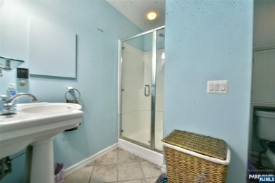 This beautiful 3-bedroom 2 bath end unit located on the golf on Minerals Golf Club in New Jersey - for sale on GolfHomes.com, golf home, golf lot