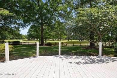 Spacious home, that has been meticulously maintained , located on Washington Yacht and Country Club in North Carolina - for sale on GolfHomes.com, golf home, golf lot