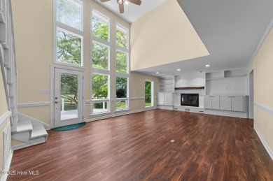 Spacious home, that has been meticulously maintained , located on Washington Yacht and Country Club in North Carolina - for sale on GolfHomes.com, golf home, golf lot