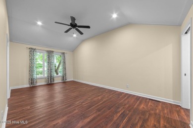 Spacious home, that has been meticulously maintained , located on Washington Yacht and Country Club in North Carolina - for sale on GolfHomes.com, golf home, golf lot