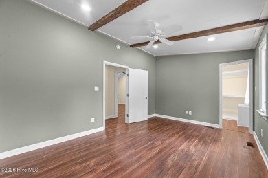 Spacious home, that has been meticulously maintained , located on Washington Yacht and Country Club in North Carolina - for sale on GolfHomes.com, golf home, golf lot