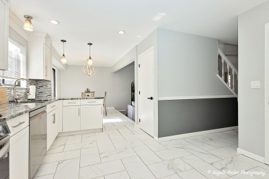 Welcome to your new GREAT home of modern comfort and timeless on Heather Ridge Golf Club in Illinois - for sale on GolfHomes.com, golf home, golf lot