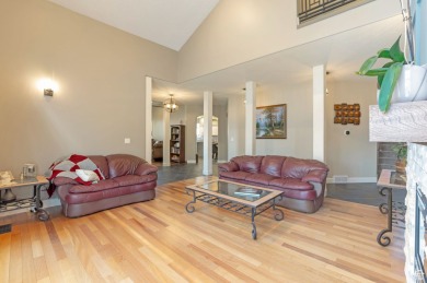 This beautiful Bountiful East Bench home has a large grassy on Eaglewood Golf Course in Utah - for sale on GolfHomes.com, golf home, golf lot