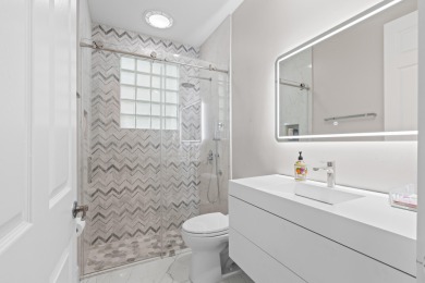 Priced to sell-MOVE IN READY 3 bed, 2 1/2 bath home with on Addison Reserve in Florida - for sale on GolfHomes.com, golf home, golf lot