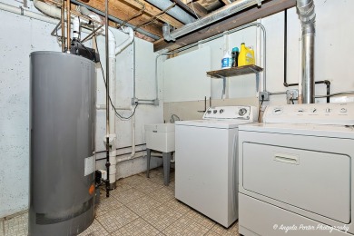 Welcome to your new GREAT home of modern comfort and timeless on Heather Ridge Golf Club in Illinois - for sale on GolfHomes.com, golf home, golf lot