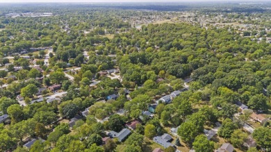 This stunning move-in-ready home in Arlington Park is a must-see on Arlington Park Association in Indiana - for sale on GolfHomes.com, golf home, golf lot