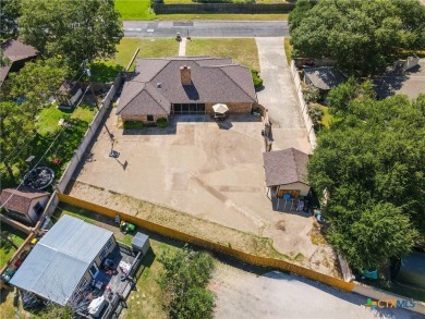 This three bedroom, two bath is on an oversized lot and located on Stonetree Golf Club in Texas - for sale on GolfHomes.com, golf home, golf lot