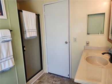 This large 2 bedroom 2 bath large home boasts over 1400 square on Bixby Village Golf Course in California - for sale on GolfHomes.com, golf home, golf lot