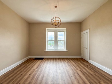 Welcome to this beautiful renovated home on a cozy no outlet on Twin Oaks Golf and Plantation Club in Kentucky - for sale on GolfHomes.com, golf home, golf lot