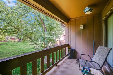 UPDATED KITCHEN CABINETS, GRANITE COUNTER TOPS, STONE on Oak Hills Country Club in Illinois - for sale on GolfHomes.com, golf home, golf lot