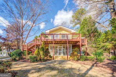 NEW PRICE. Discover your secluded retreat on the shores of on Turtle Cove Golf Course in Georgia - for sale on GolfHomes.com, golf home, golf lot