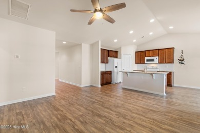 *MOTIVATED SELLER!!  Home is now empty and easy to show on Ocean Ridge Plantation in North Carolina - for sale on GolfHomes.com, golf home, golf lot