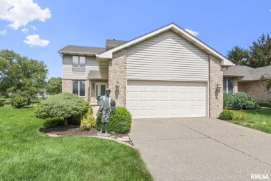 Looking for a beautifully updated condominium in popular Panther on Panther Creek Country Club in Illinois - for sale on GolfHomes.com, golf home, golf lot