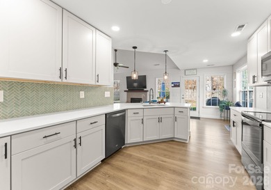 Beautifully renovated and truly move-in ready, this 3-bedroom, 2 on The Tradition Golf Club in North Carolina - for sale on GolfHomes.com, golf home, golf lot