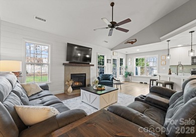 Beautifully renovated and truly move-in ready, this 3-bedroom, 2 on The Tradition Golf Club in North Carolina - for sale on GolfHomes.com, golf home, golf lot