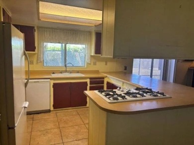 A place to call Home! Come see this two-bedroom, two bathrooms on Colonial Country Club in California - for sale on GolfHomes.com, golf home, golf lot