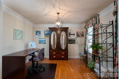 Don't miss this rare opportunity to own a beautifully updated on Birkdale Golf Club in North Carolina - for sale on GolfHomes.com, golf home, golf lot