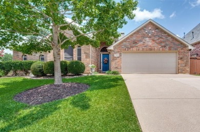 Living is easy in this wonderful one-story home in desirable on Oakmont Country Club in Texas - for sale on GolfHomes.com, golf home, golf lot