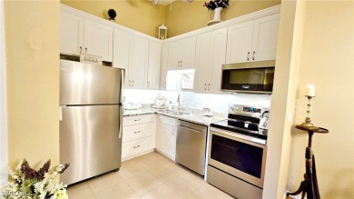 Substantial Price reduction. Welcome to Paradise! a Perfect on Golfview Golf and Racquet Club in Florida - for sale on GolfHomes.com, golf home, golf lot