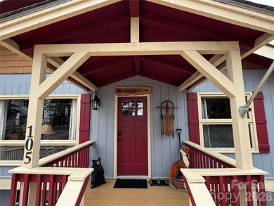 Remodeled and updated inside and out, this 4 bedroom, 3 bathroom on Beech Mountain Club in North Carolina - for sale on GolfHomes.com, golf home, golf lot