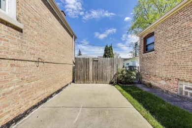 Welcome to this beautifully updated, move-in ready, 4-bedroom on Beverly Country Club in Illinois - for sale on GolfHomes.com, golf home, golf lot
