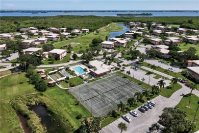 Fully Furnished, turnkey, end unit overlooking the 4th tee and on The American Golf Club in Florida - for sale on GolfHomes.com, golf home, golf lot