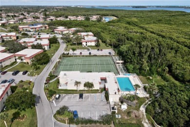 Fully Furnished, turnkey, end unit overlooking the 4th tee and on The American Golf Club in Florida - for sale on GolfHomes.com, golf home, golf lot