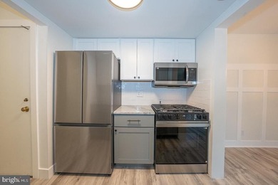 Just available! An exquisite, bright and cheery, one-bedroom on Glenhardie Country Club in Pennsylvania - for sale on GolfHomes.com, golf home, golf lot