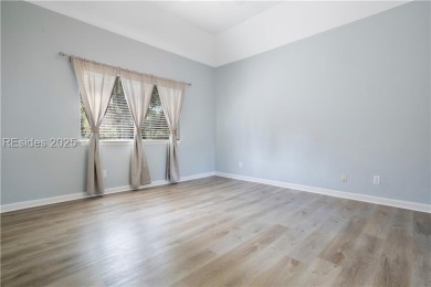 Charming 3BR/3.5BA single-family home in sought-after Shipyard on Shipyard Golf Club in South Carolina - for sale on GolfHomes.com, golf home, golf lot