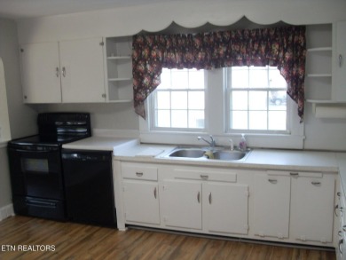 This 1 level home is a great mix of old and new.  The original on Three Ridges Golf Course in Tennessee - for sale on GolfHomes.com, golf home, golf lot