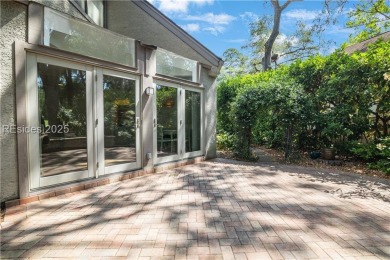 Charming 3BR/3.5BA single-family home in sought-after Shipyard on Shipyard Golf Club in South Carolina - for sale on GolfHomes.com, golf home, golf lot