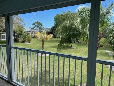 Come see this gem of a view. 2 bed 1.5 bath in a 55+ very active on The Little Club in Florida - for sale on GolfHomes.com, golf home, golf lot