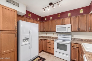 Beautifully Updated Townhome in Sun City!
Enjoy easy living in on Sun City Lakes West and East in Arizona - for sale on GolfHomes.com, golf home, golf lot