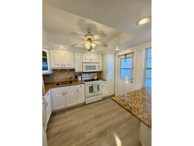 Seldom available, beautiful, and spacious 1 Bedroom/ ! Bathroom on Palm-Aire Country Club and Resort - The Oaks in Florida - for sale on GolfHomes.com, golf home, golf lot