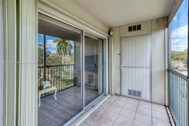 Move-in ready 55+ 2/2.The modern kitchen boasts stainless steel on Flamingo Lakes Country Club in Florida - for sale on GolfHomes.com, golf home, golf lot
