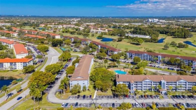 Move-in ready 55+ 2/2.The modern kitchen boasts stainless steel on Flamingo Lakes Country Club in Florida - for sale on GolfHomes.com, golf home, golf lot
