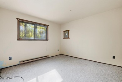 Dreaming of a Pocono escape without the hefty price tag? This on The Hideout Golf in Pennsylvania - for sale on GolfHomes.com, golf home, golf lot